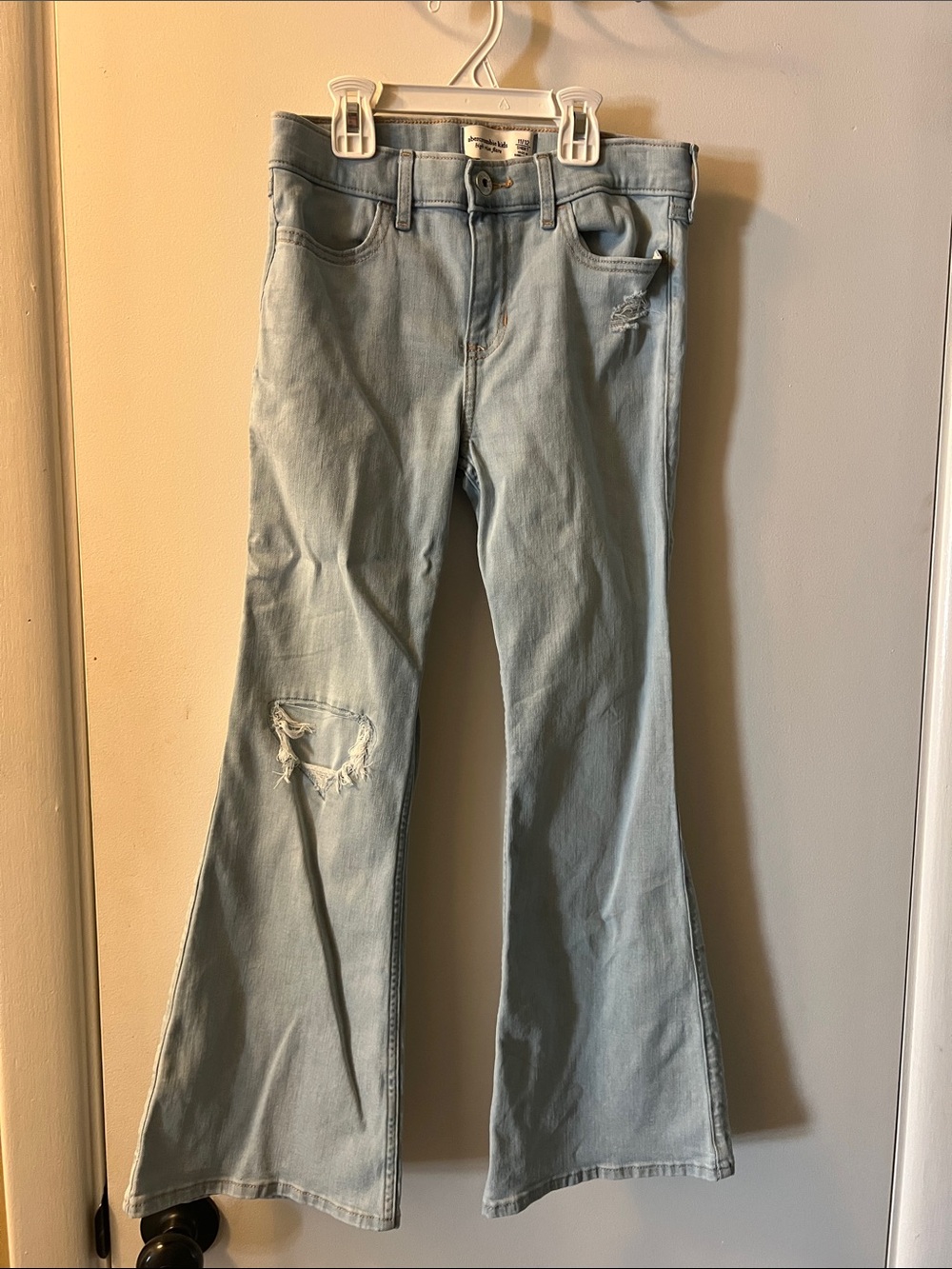 abercrombie kids light blue distressed flare jeans in short